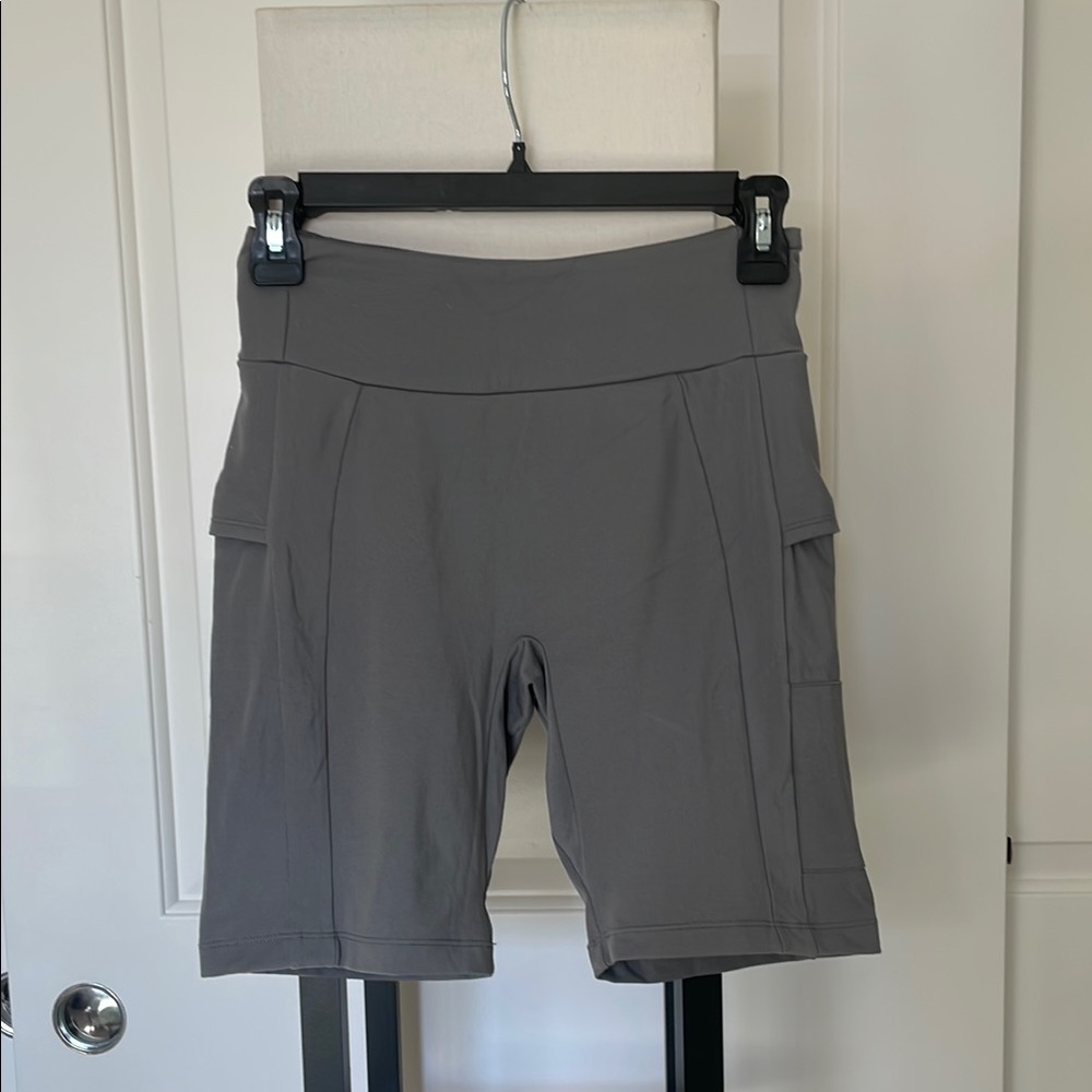 Gymshark Gray Bike Shorts Performance Fit w/ pockets